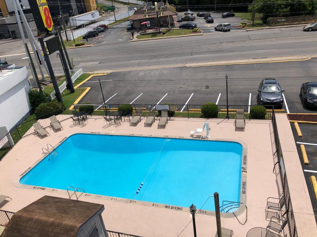 Super 8 By Wyndham Nashville Downtown Экстерьер фото
